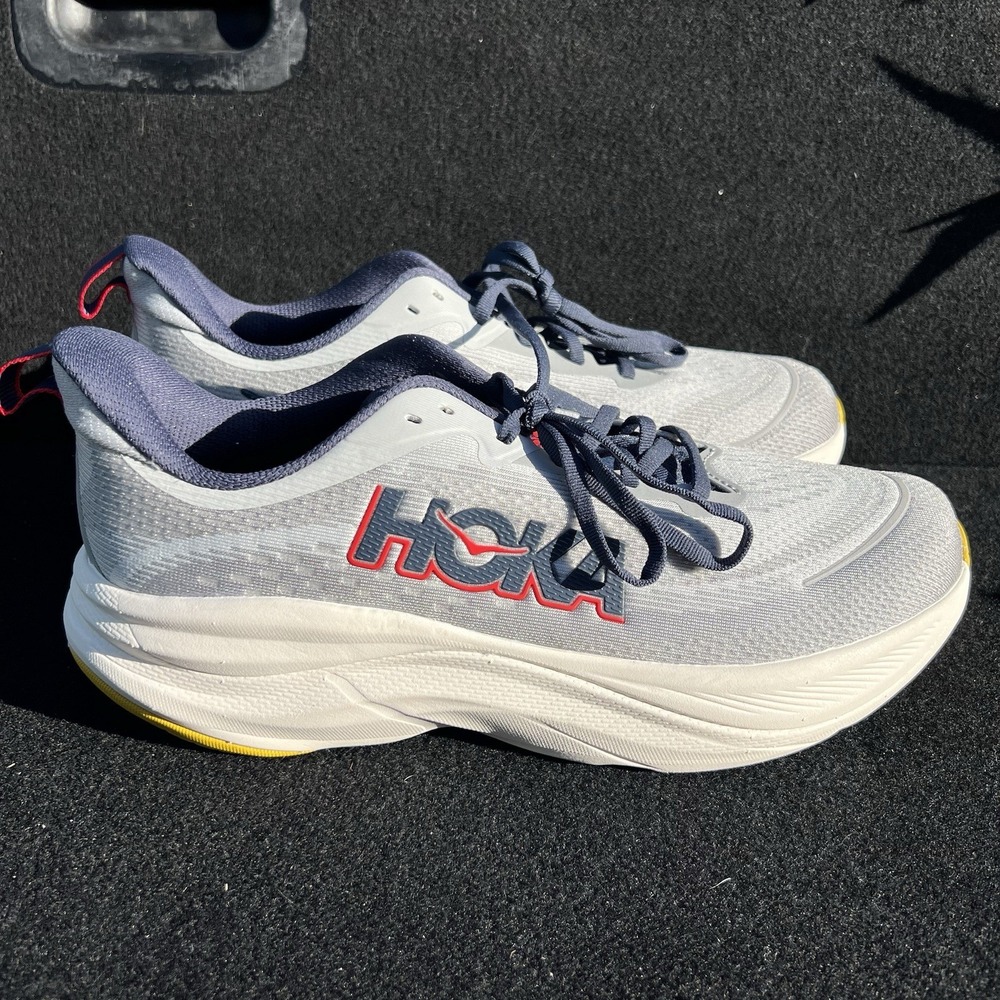 Hoka One One Skyflow Men's Size 10.5D Running Shoes 1155111-BWHT